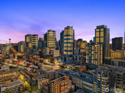 $699,000 | 1415 2nd Avenue, Unit 1801, Seattle, WA 98101
