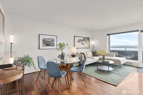 $699,000 | 1415 2nd Avenue, Unit 1801, Seattle, WA 98101