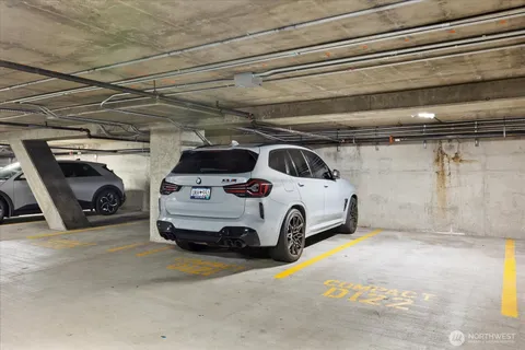 $699,000 | 1415 2nd Avenue, Unit 1801, Seattle, WA 98101