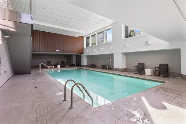 $699,000 | 1415 2nd Avenue, Unit 1801, Seattle, WA 98101