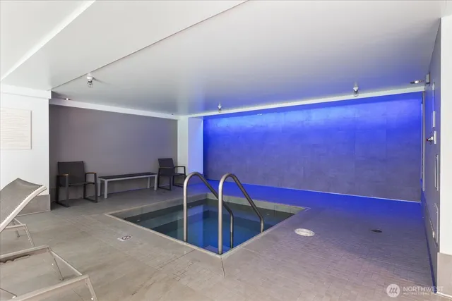 $699,000 | 1415 2nd Avenue, Unit 1801, Seattle, WA 98101