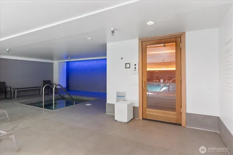 $699,000 | 1415 2nd Avenue, Unit 1801, Seattle, WA 98101