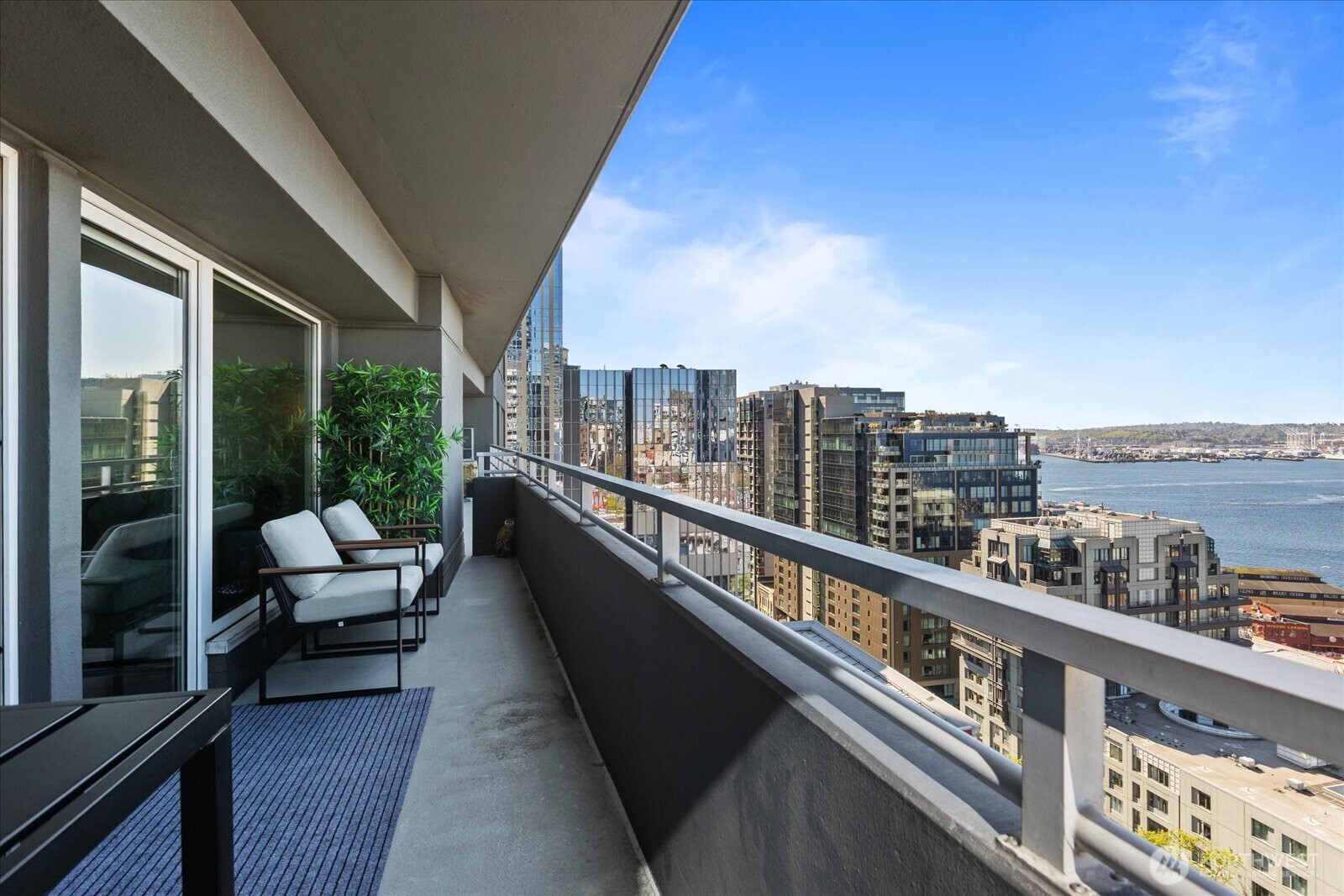 1415 2nd Avenue, Unit 1801 Seattle, WA 98101 - Photo 3 of 39