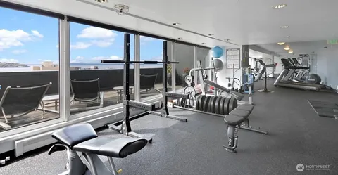 $699,000 | 1415 2nd Avenue, Unit 1801, Seattle, WA 98101