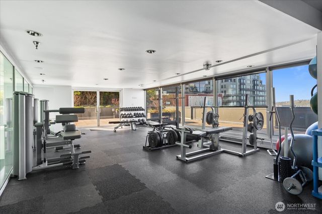 $699,000 | 1415 2nd Avenue, Unit 1801, Seattle, WA 98101