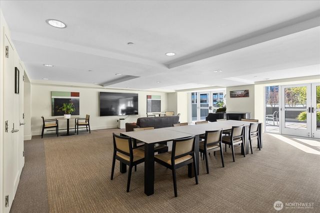 $699,000 | 1415 2nd Avenue, Unit 1801, Seattle, WA 98101