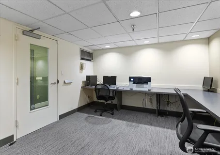 $699,000 | 1415 2nd Avenue, Unit 1801, Seattle, WA 98101