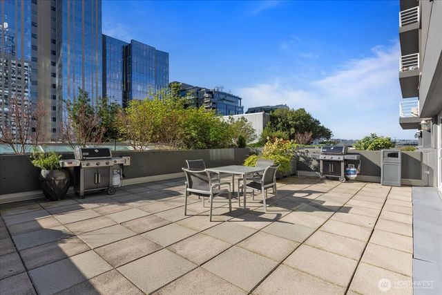 $699,000 | 1415 2nd Avenue, Unit 1801, Seattle, WA 98101