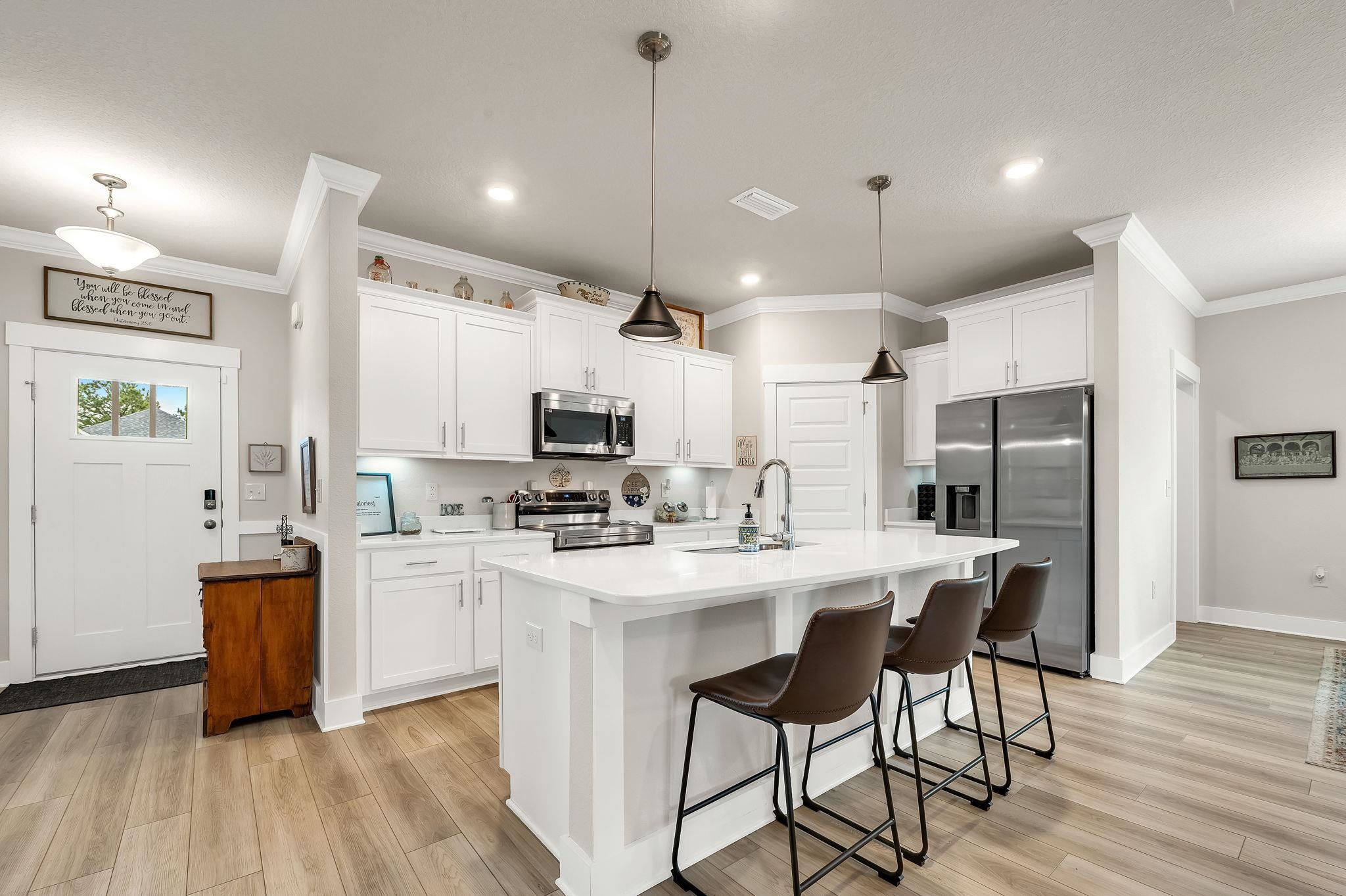 9816 Lakeview Drive Foley, AL 36535 - Photo 22 of 59 Kitchen