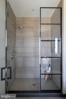 $10,195 | 1-5 Dock Street, Unit PH2902, Philadelphia, PA 19106