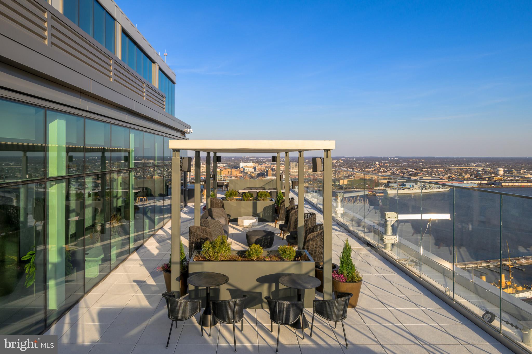 1-5 Dock Street, Unit PH2902 Philadelphia, PA 19106 - Photo 21 of 32