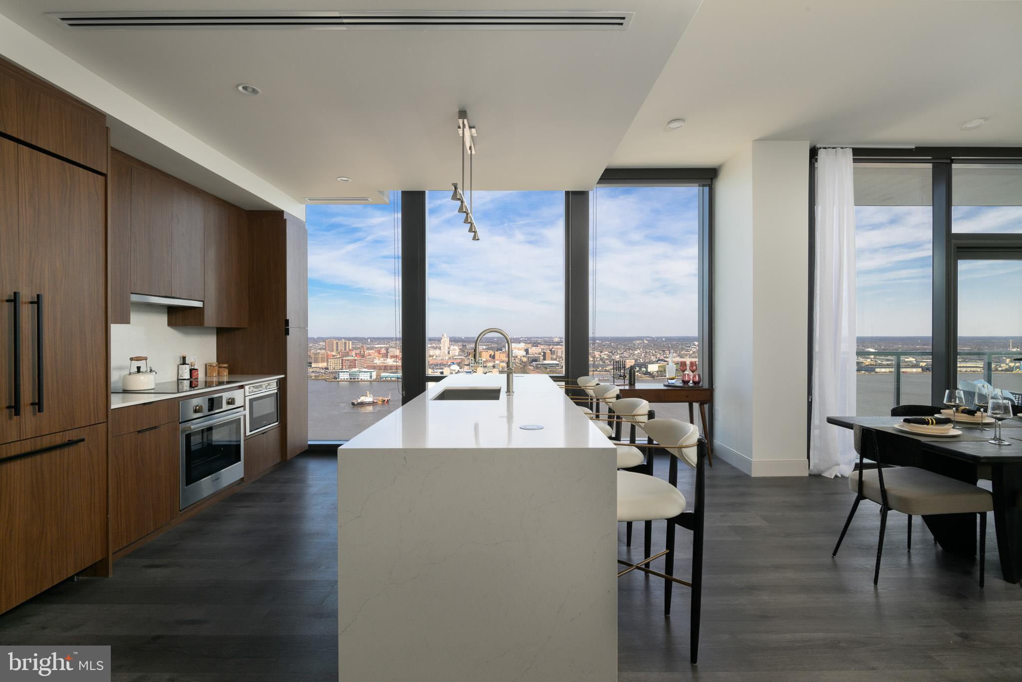 1-5 Dock Street, Unit PH2902 Philadelphia, PA 19106 - Photo 7 of 32