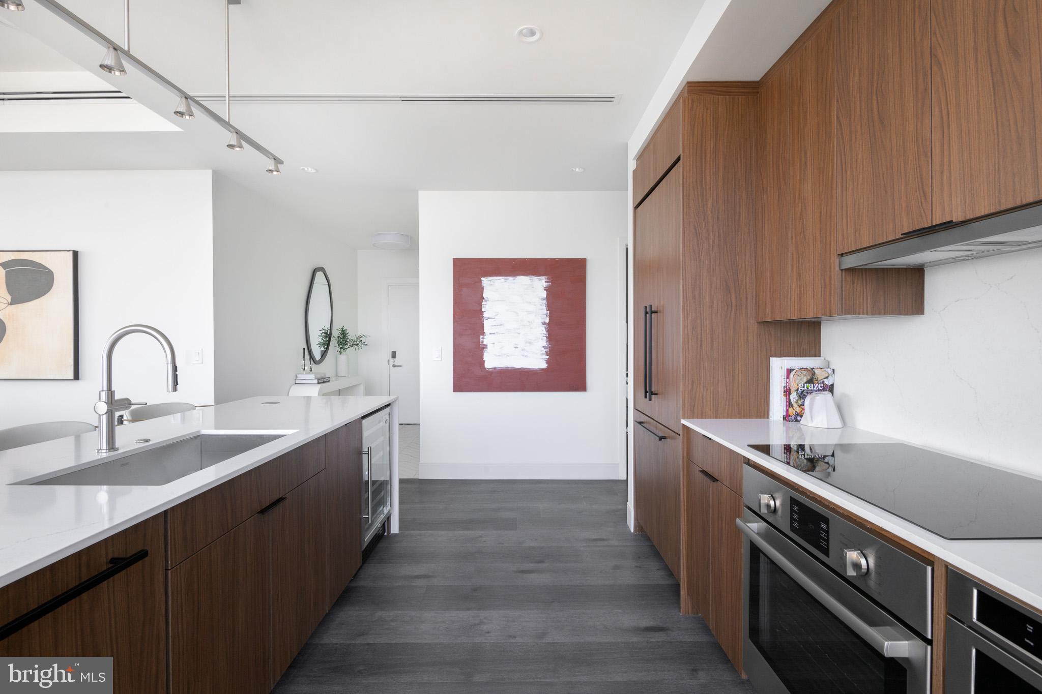 1-5 Dock Street, Unit PH2902 Philadelphia, PA 19106 - Photo 8 of 32