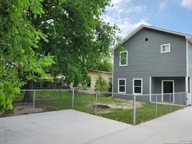 $1,450 | 155 Querida Avenue, San Antonio, TX 78226