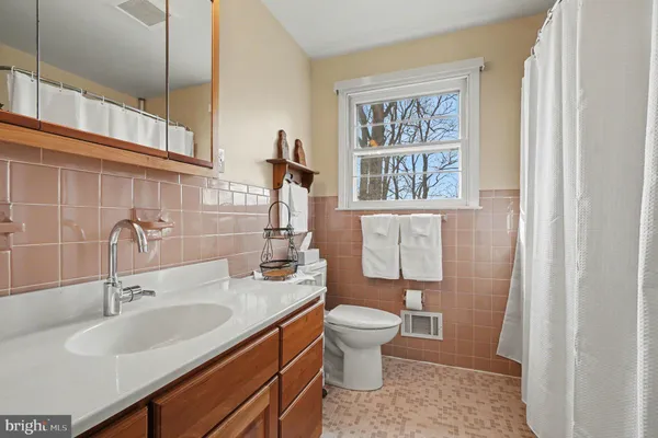 $519,900 | 5425 Crestline Road, Wilmington, DE 19808