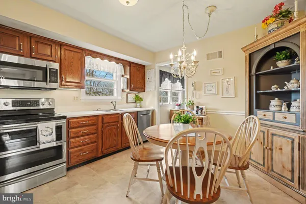 $519,900 | 5425 Crestline Road, Wilmington, DE 19808