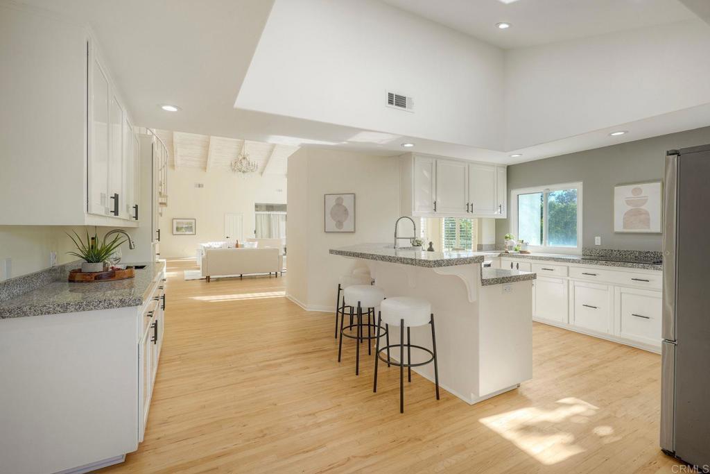 2039 East Mission Road Fallbrook, CA 92028 - Photo 10 of 45