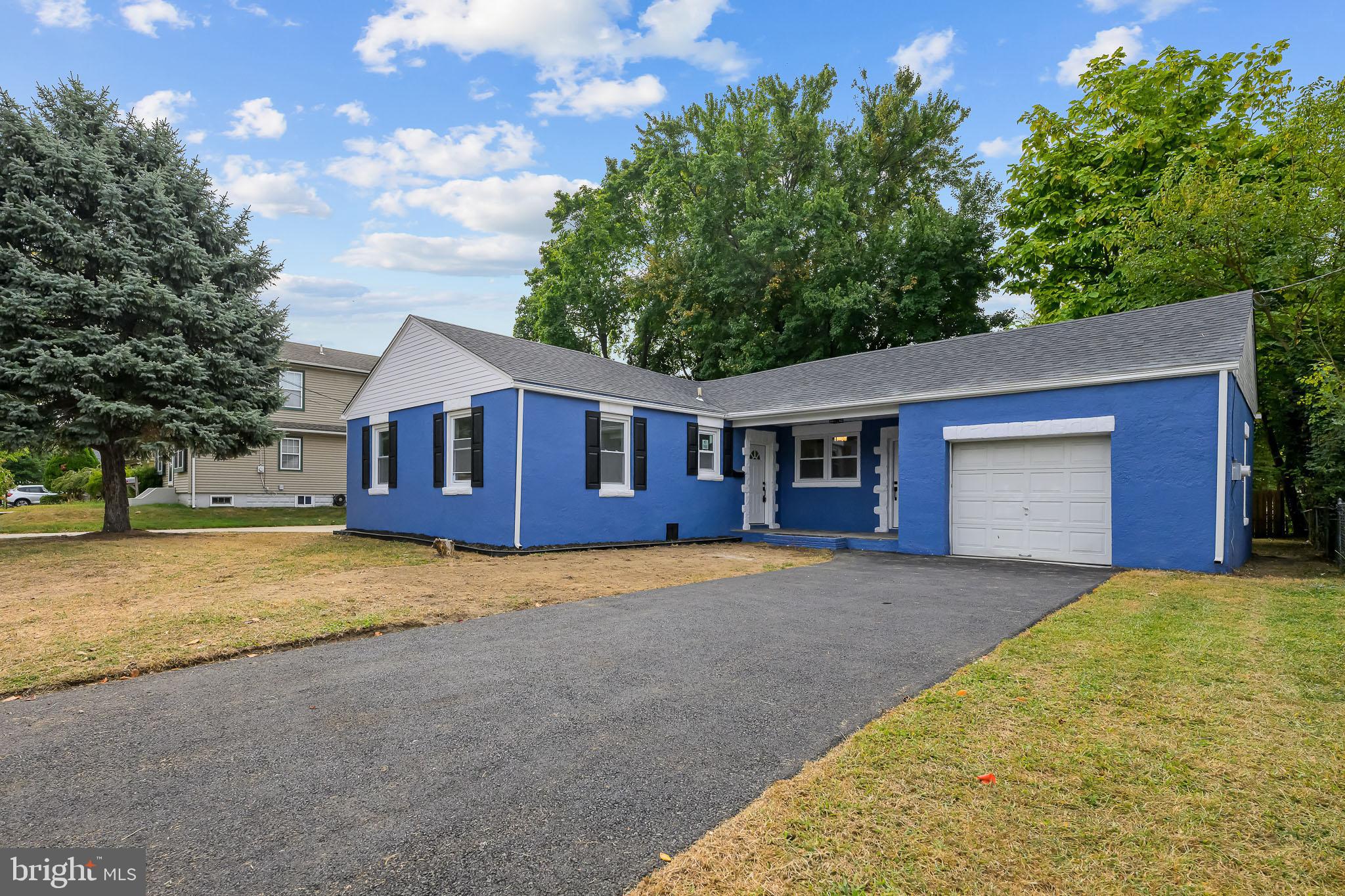 315 Nicholson Road Mount Ephraim, NJ 08059 - Photo 2 of 24