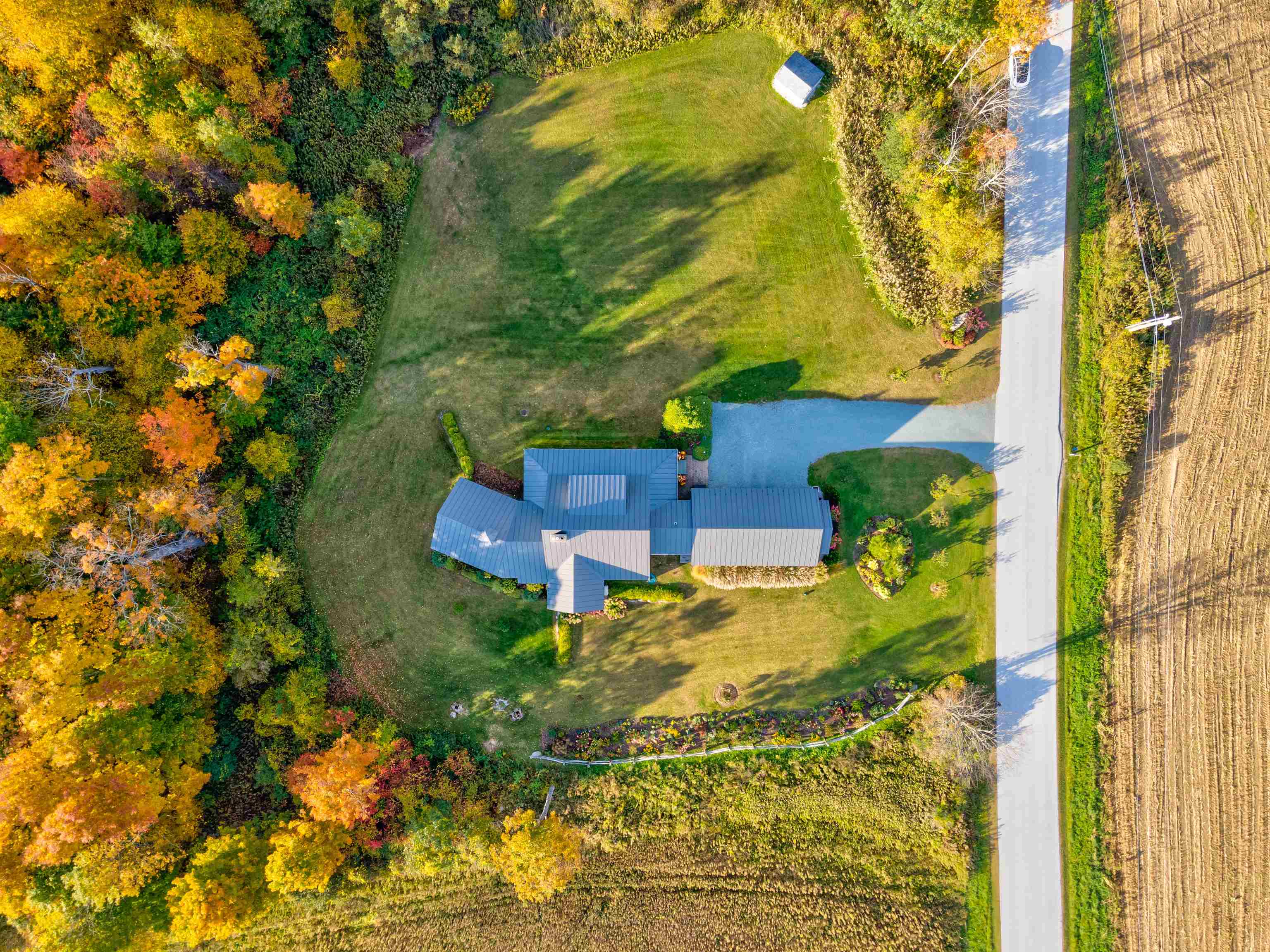 994 Sugarwood Hill Road Rutland Town, VT 05701 - Photo 8 of 40