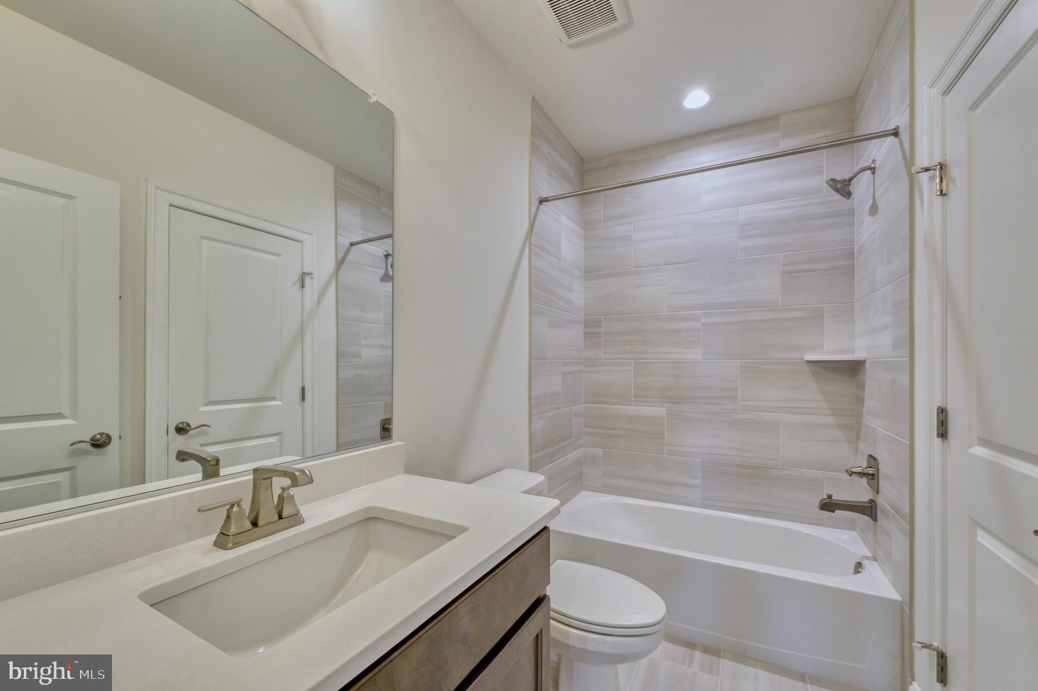 1402 Pathfinder Lane McLean, VA 22101 - Photo 48 of 52