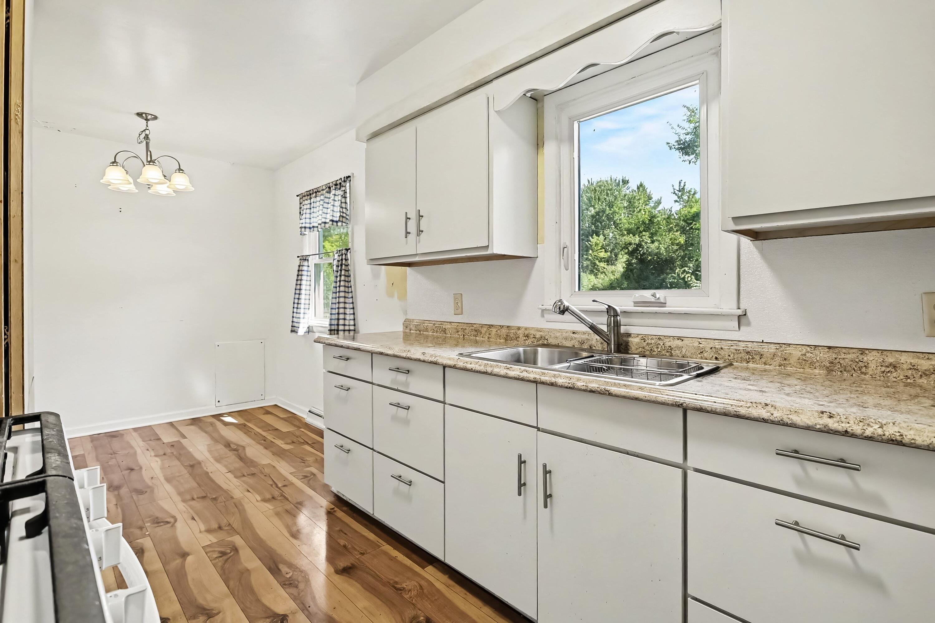 5250 Territorial Road Benton Harbor, MI 49022 - Photo 11 of 28 Kitchen