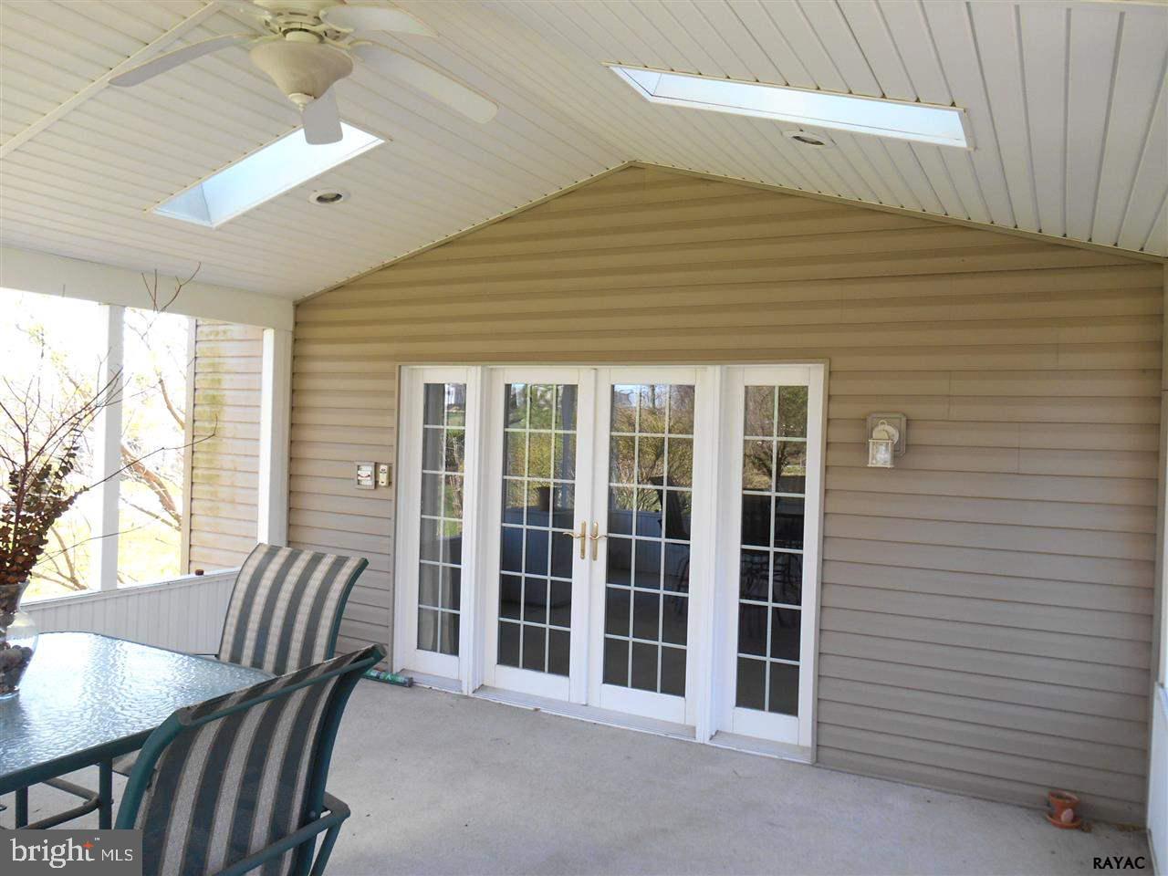 2737 Chestnut Run Road York, PA 17402 - Photo 13 of 25 Gallery Image 13