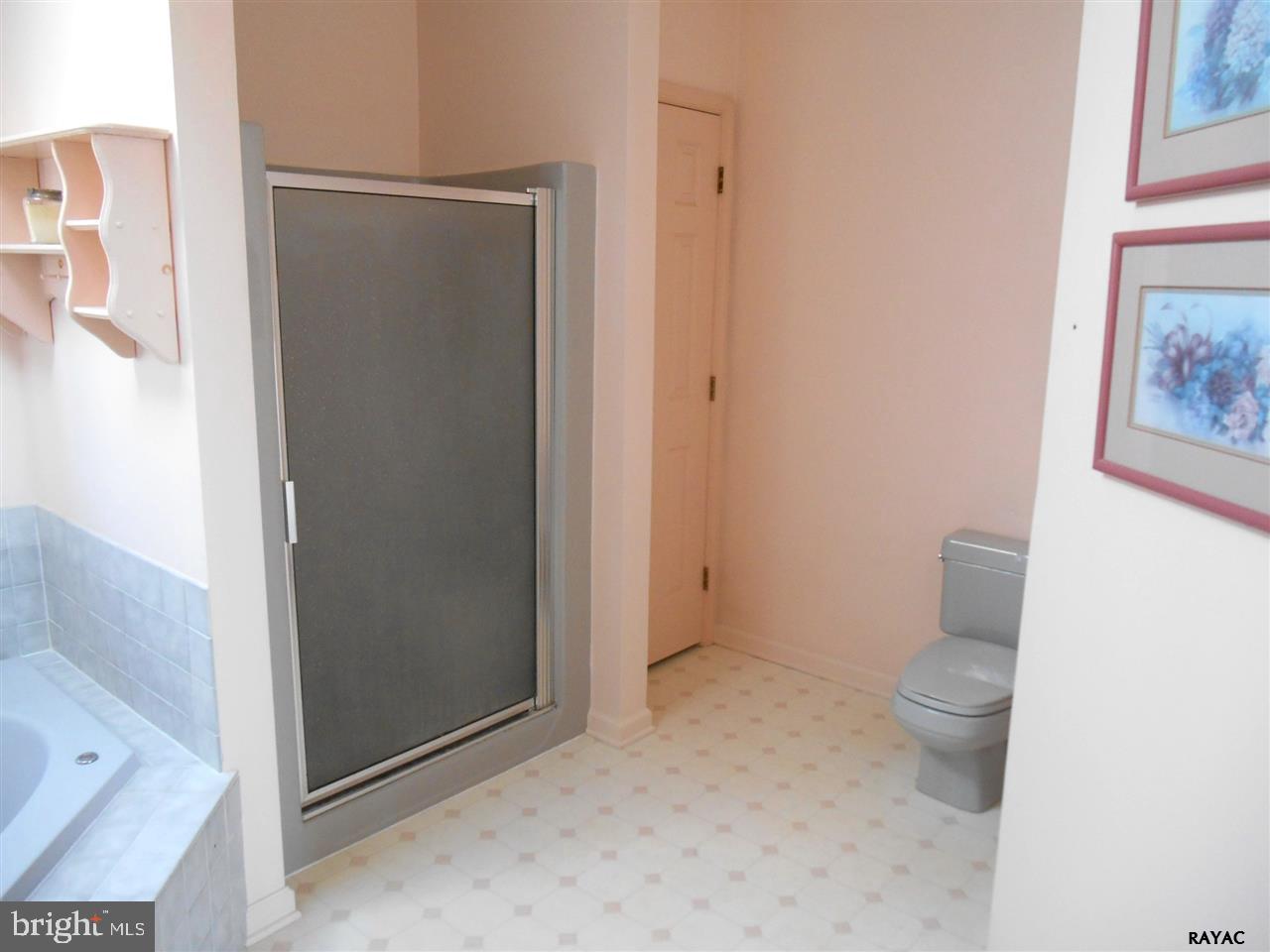 2737 Chestnut Run Road York, PA 17402 - Photo 17 of 25 Gallery Image 17