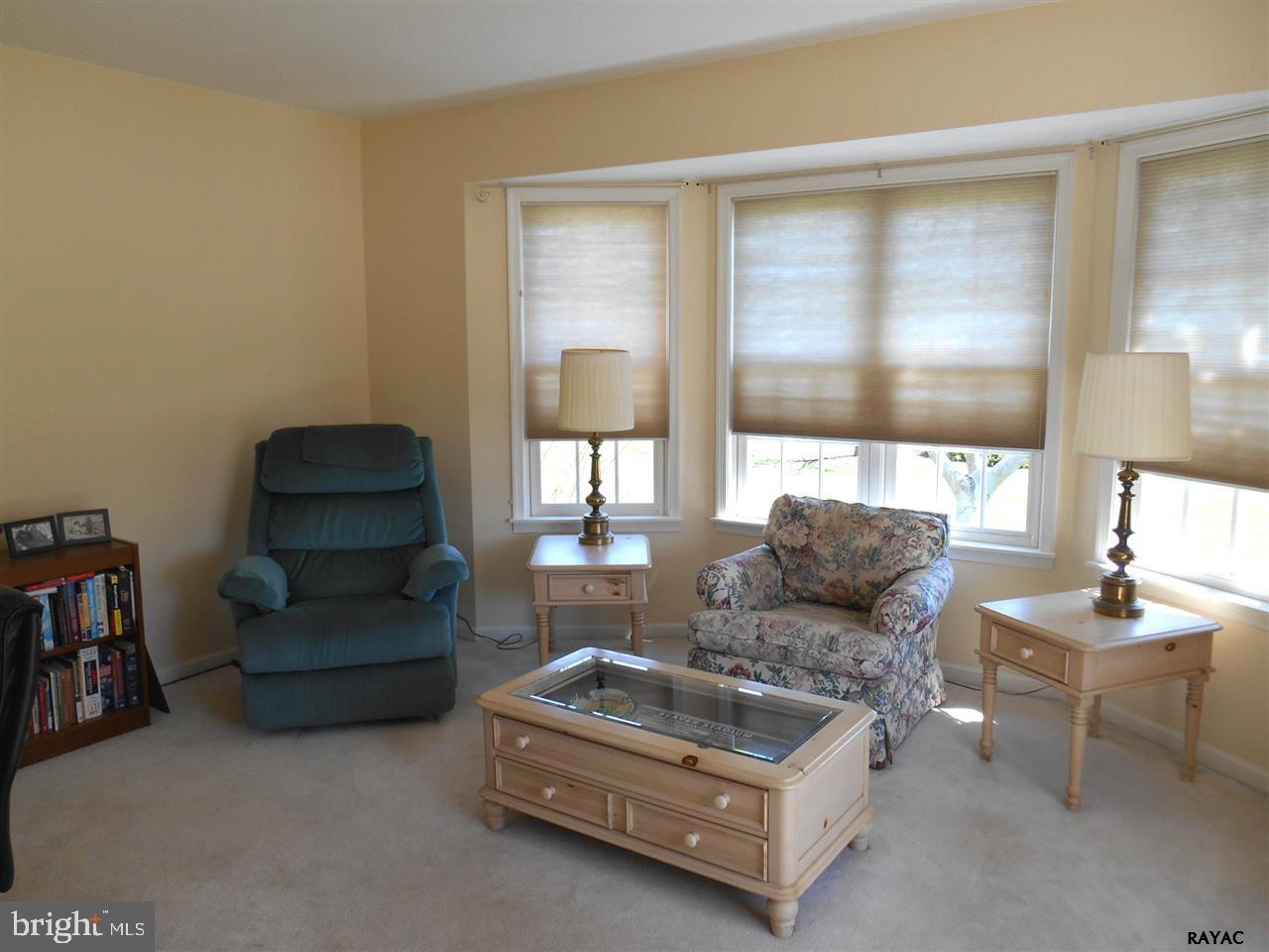 2737 Chestnut Run Road York, PA 17402 - Photo 5 of 25 Gallery Image 5