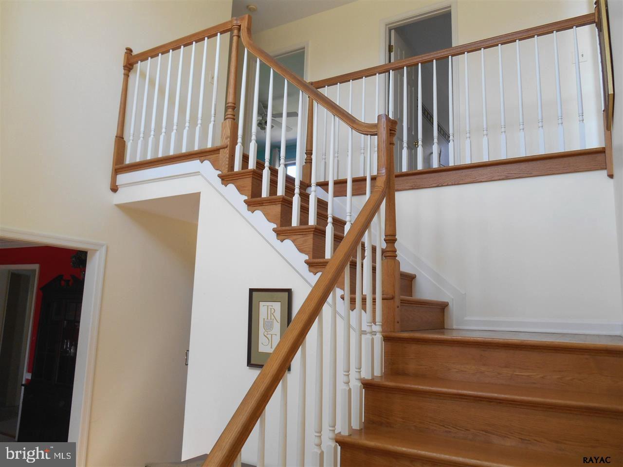 2737 Chestnut Run Road York, PA 17402 - Photo 6 of 25 Gallery Image 6