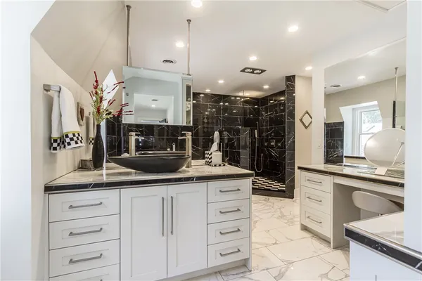 $2,500,000 | 3079 Lake Road, Williamson, NY 14589