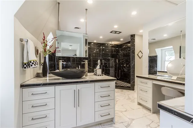 $2,500,000 | 3079 Lake Road, Williamson, NY 14589