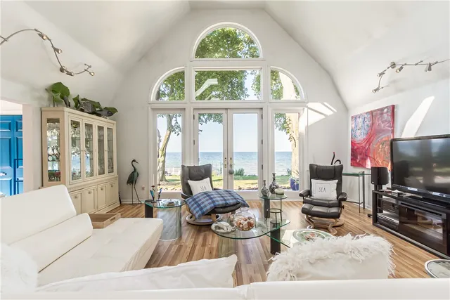 $2,500,000 | 3079 Lake Road, Williamson, NY 14589