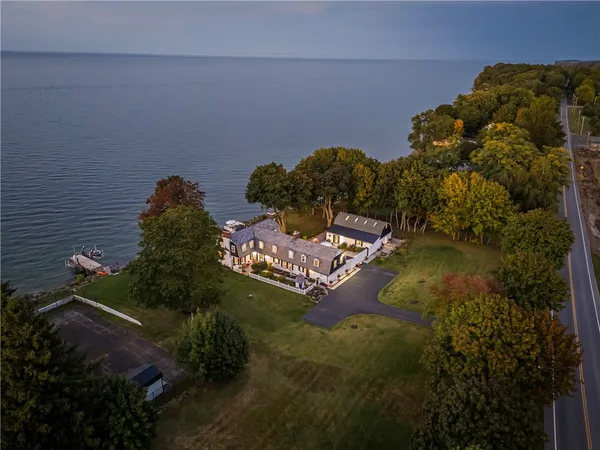 $2,500,000 | 3079 Lake Road, Williamson, NY 14589