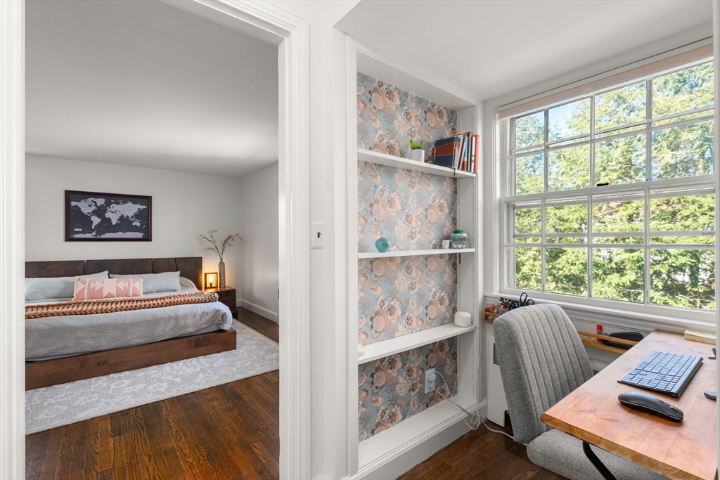 633 Boston Post Road Weston, MA 02493 - Photo 20 of 35