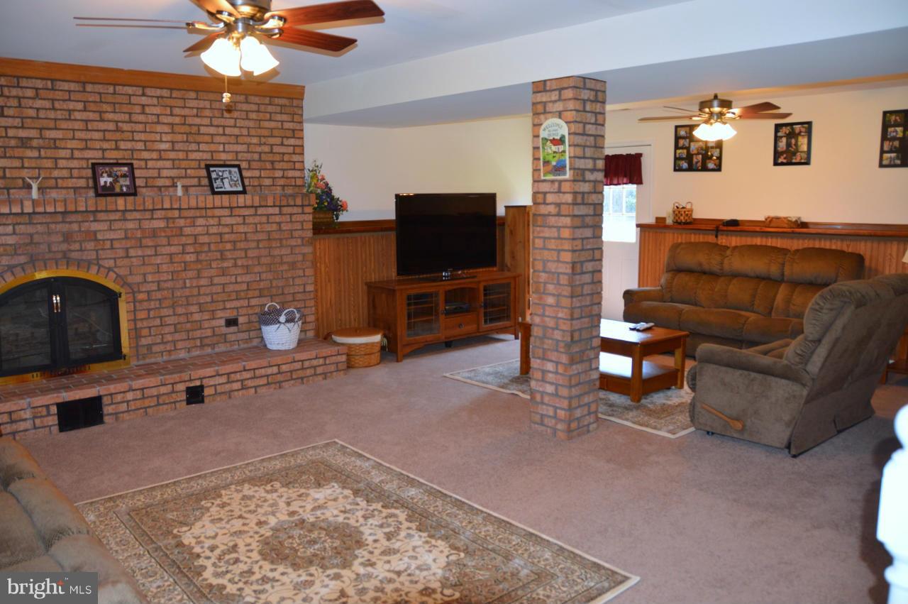 6638 Wind Ridge Road Mount Airy, MD 21771 - Photo 14 of 20 Family Room (alternate view)