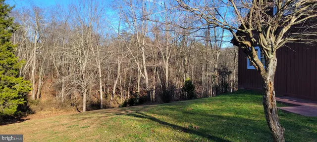 $249,900 | 186 Pine Cone Drive, Cross Junction, VA 22625