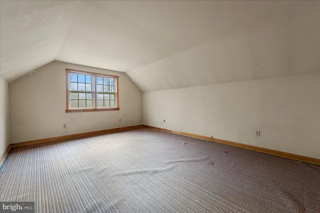 $249,900 | 186 Pine Cone Drive, Cross Junction, VA 22625