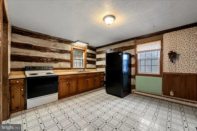 $249,900 | 186 Pine Cone Drive, Cross Junction, VA 22625