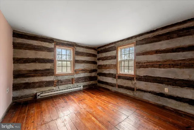 $249,900 | 186 Pine Cone Drive, Cross Junction, VA 22625