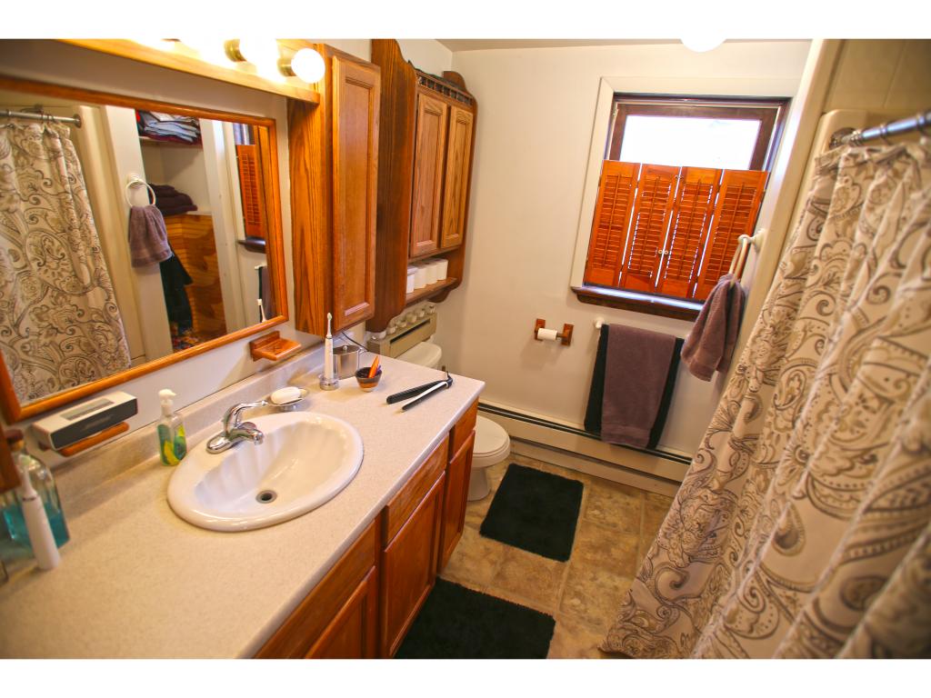 2032 Highway 2 Waterbury, VT 05676 - Photo 12 of 36