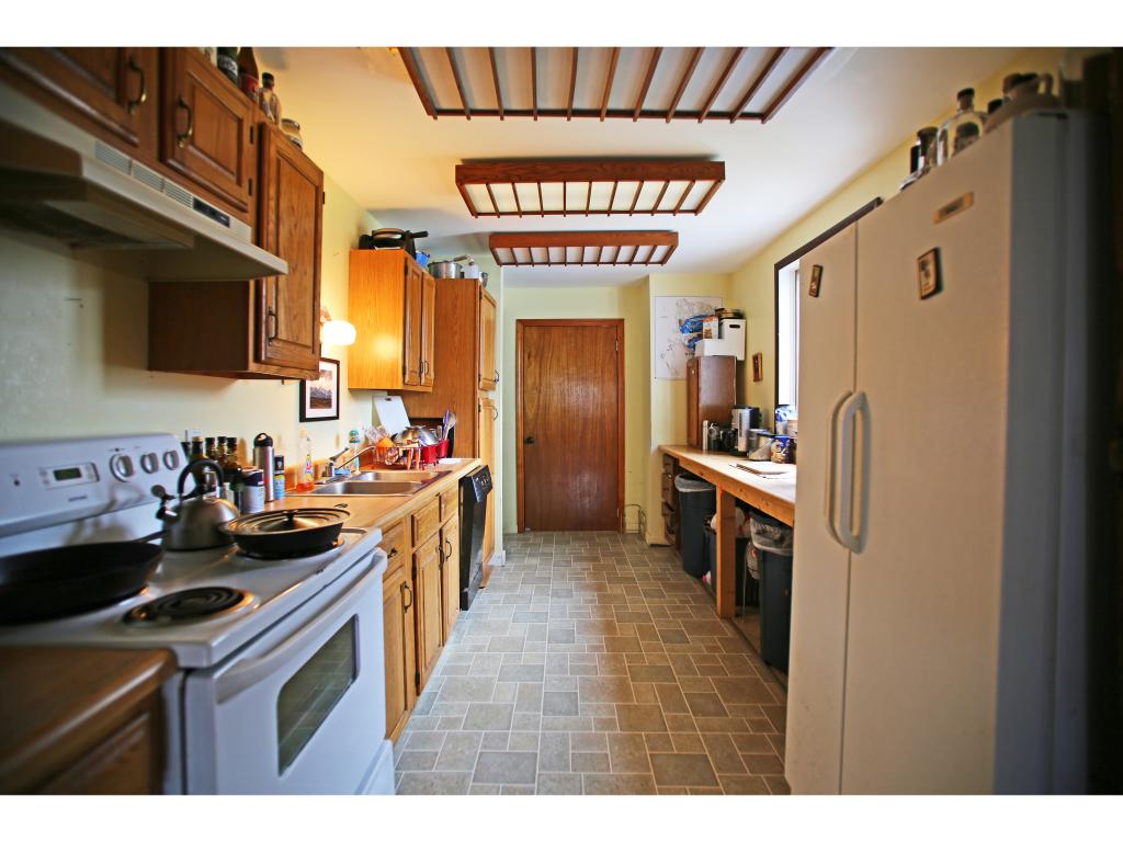 2032 Highway 2 Waterbury, VT 05676 - Photo 15 of 36