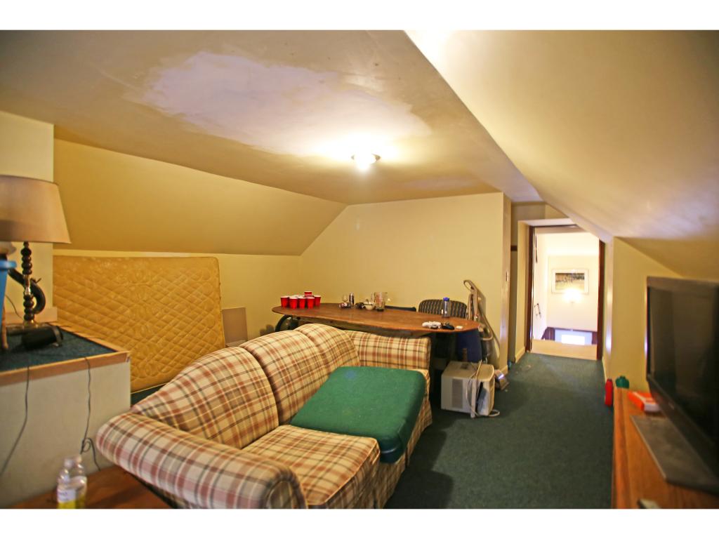 2032 Highway 2 Waterbury, VT 05676 - Photo 18 of 36