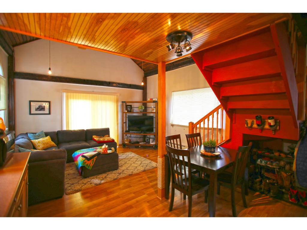 2032 Highway 2 Waterbury, VT 05676 - Photo 7 of 36