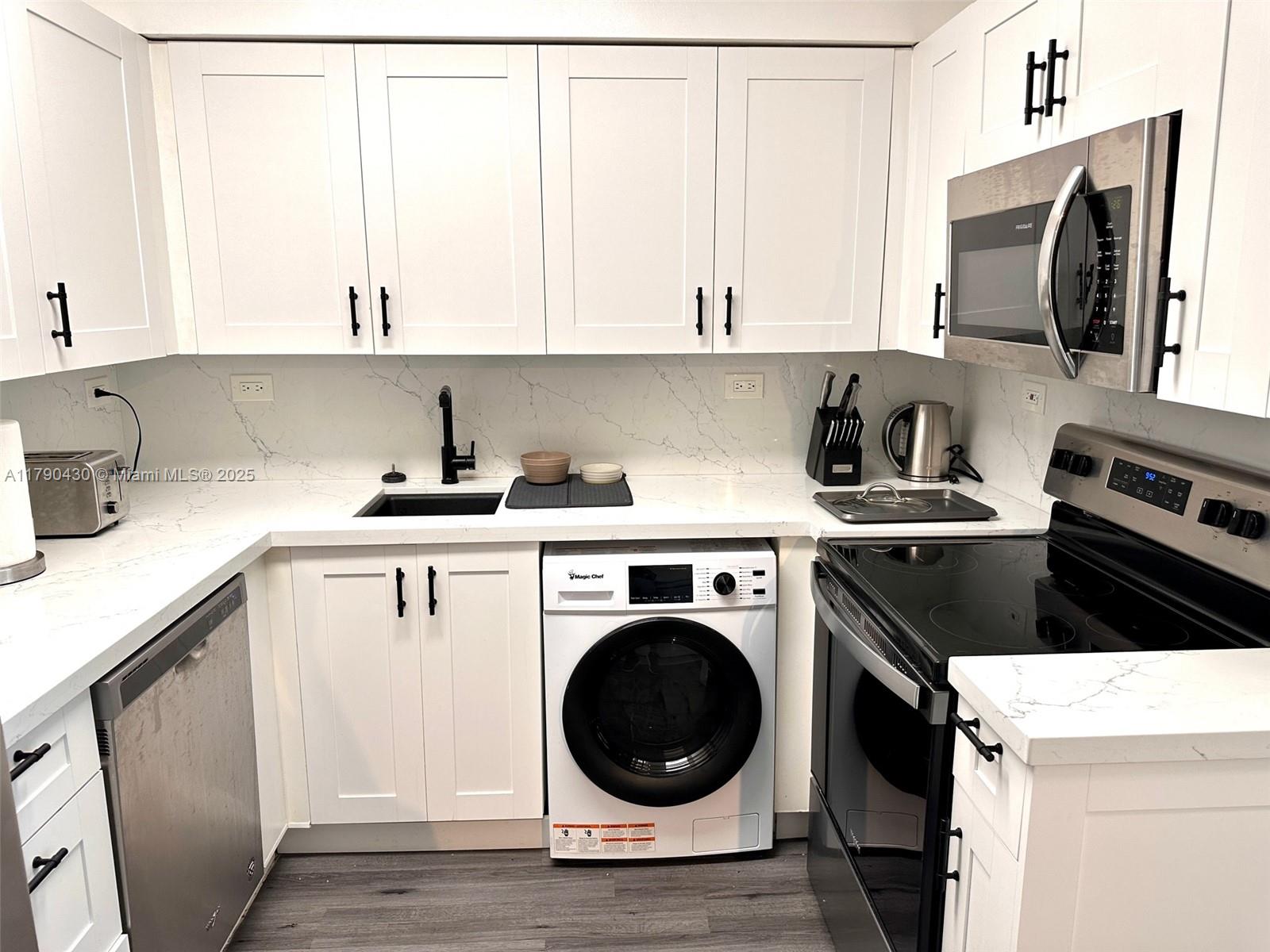 1500 Bay Road, Unit 234S Miami Beach, FL 33139 - Photo 9 of 34