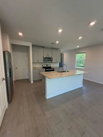 $2,100 | 846 Legacy Drive, Davenport, FL 33896