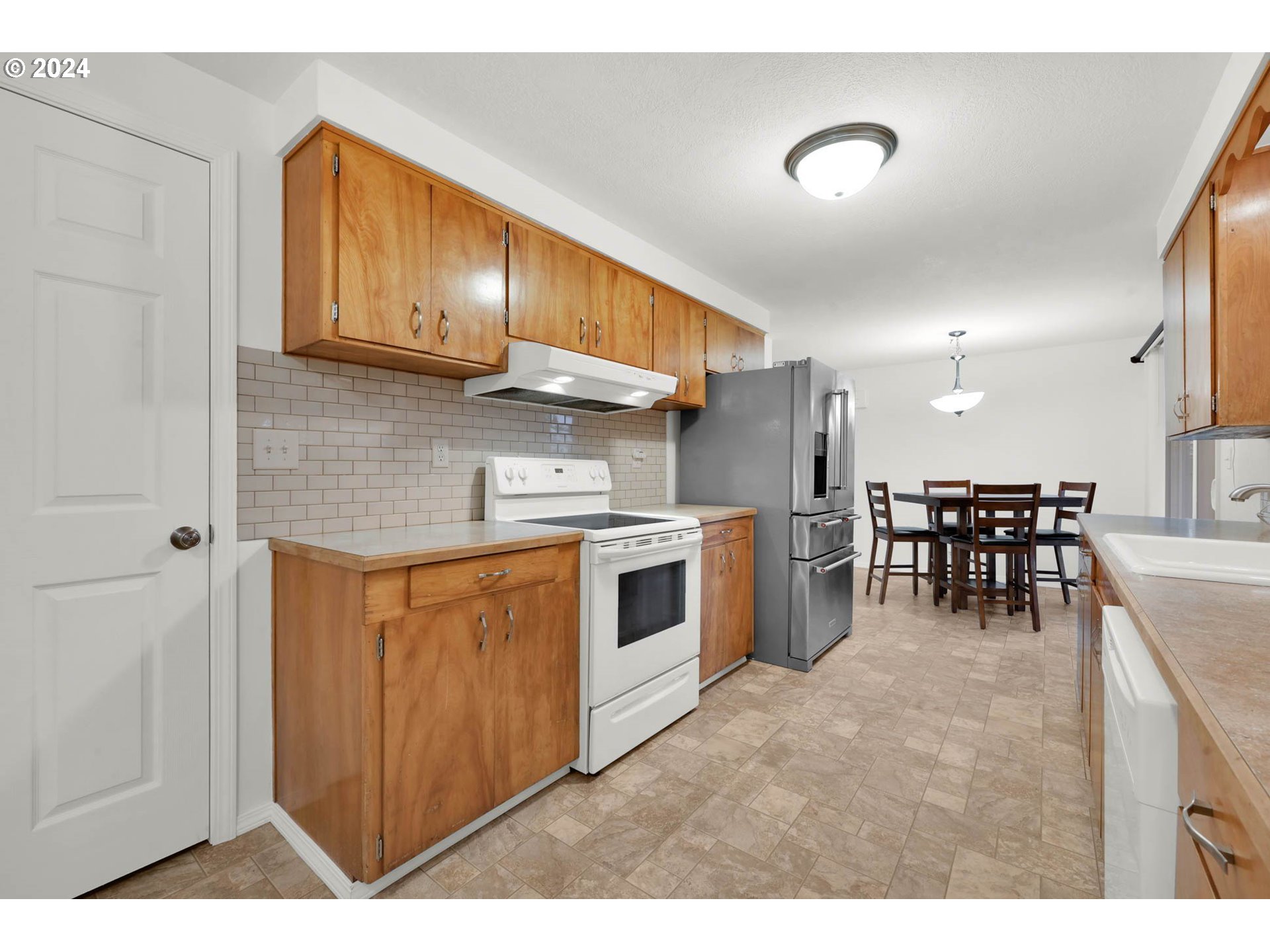 419 37th Street Springfield, OR 97478 - Photo 14 of 35
