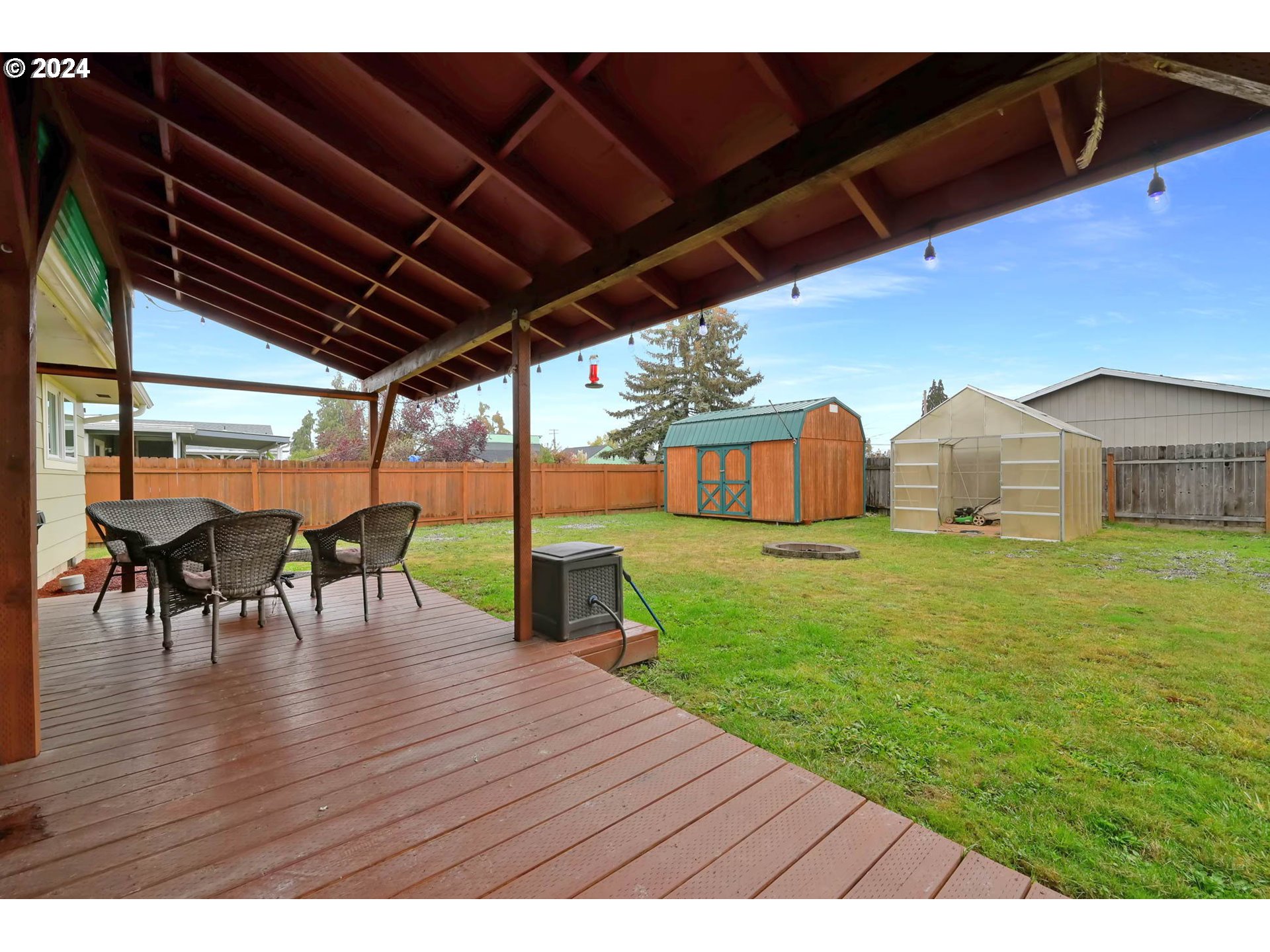 419 37th Street Springfield, OR 97478 - Photo 27 of 35