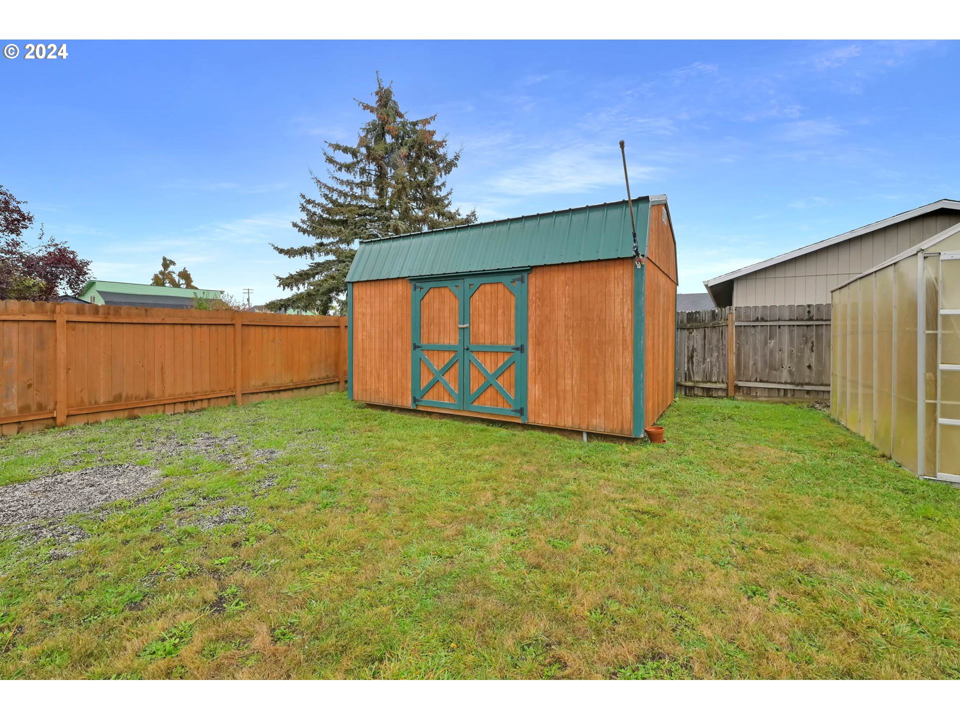 419 37th Street Springfield, OR 97478 - Photo 33 of 35