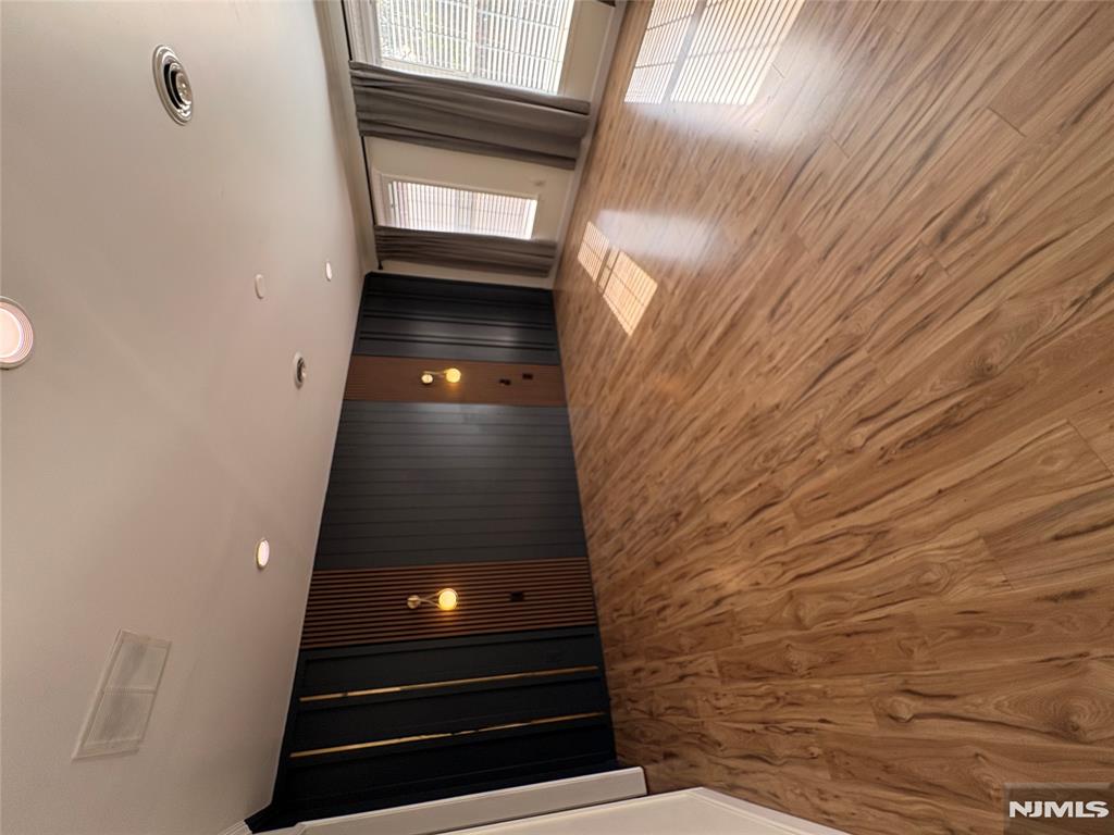 17 Zabriskie Street, Unit 1705 Hackensack, NJ 07601 - Photo 9 of 15