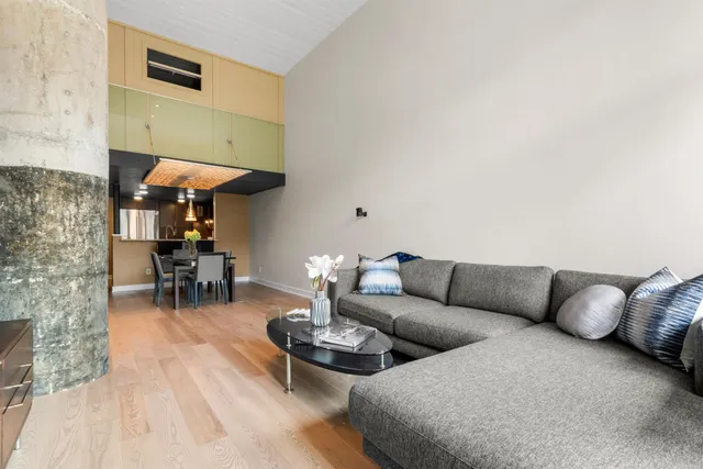 $879,000 | 205 10th Street, Unit 3F, Jersey City, NJ 07302